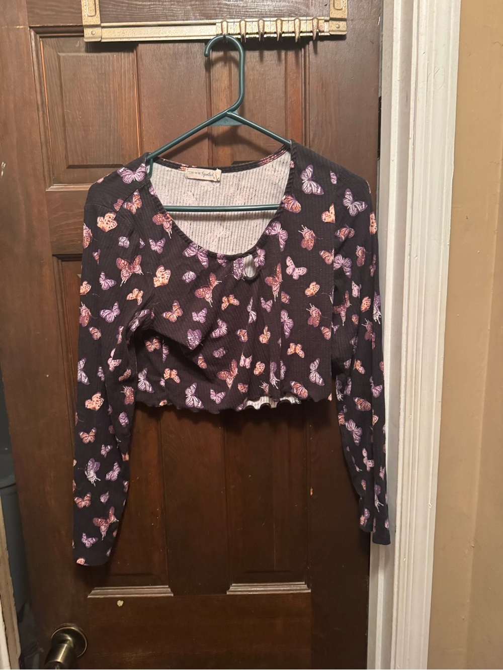 Women’s Juniors XL Butterfly Print Long-Sleeve Cropped Top - Purple